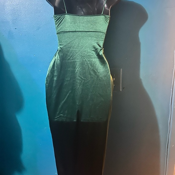 BUNDLE SALE: 15 % off 2 or more dresses/skirt sets - Picture 5 of 7